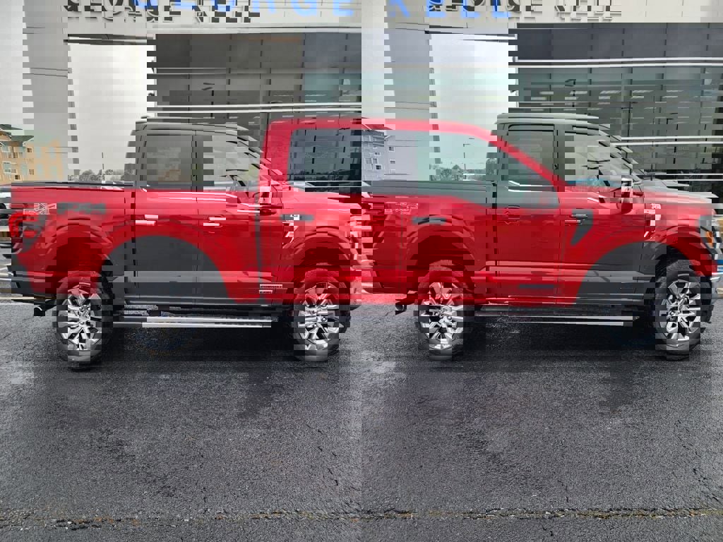 New 2025 Ford F150 Lariat w/ Equipment Group 502A High image 9