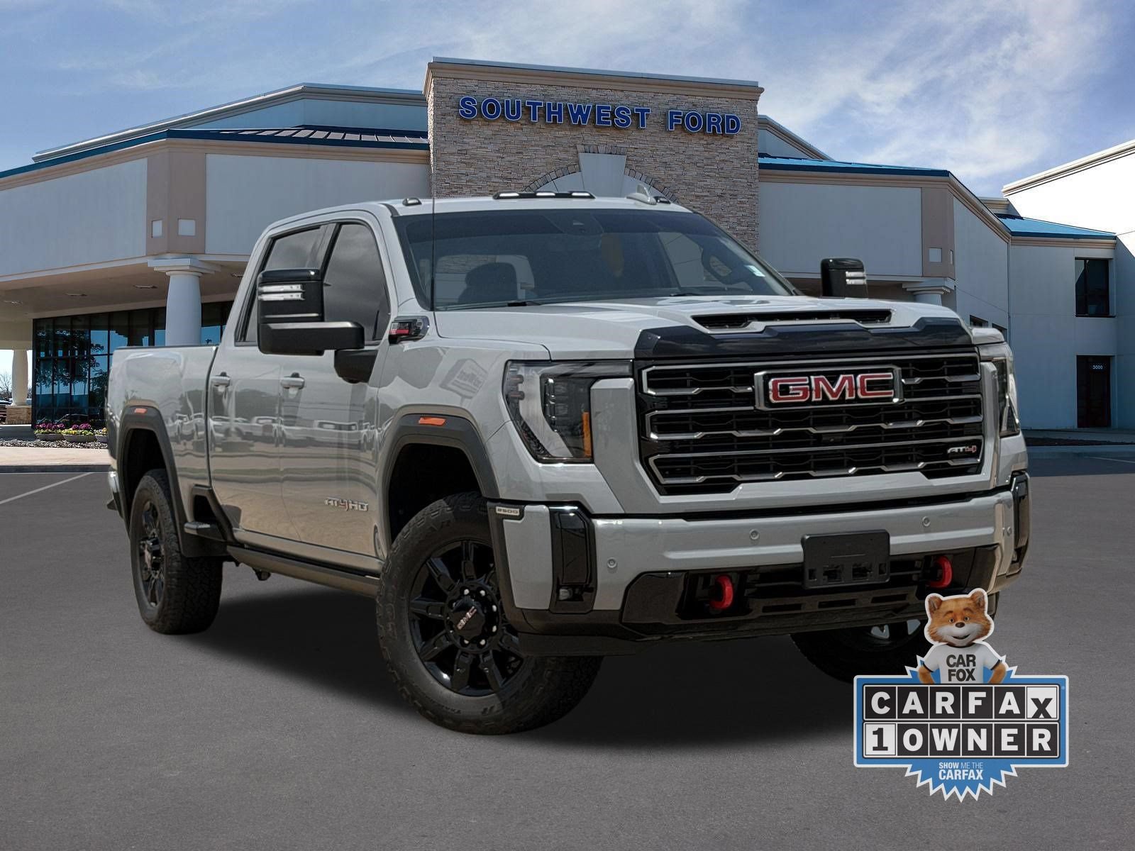 Used 2025 GMC Sierra 2500 AT4 w/ AT4 Premium Plus Package AWD/4WD image 1