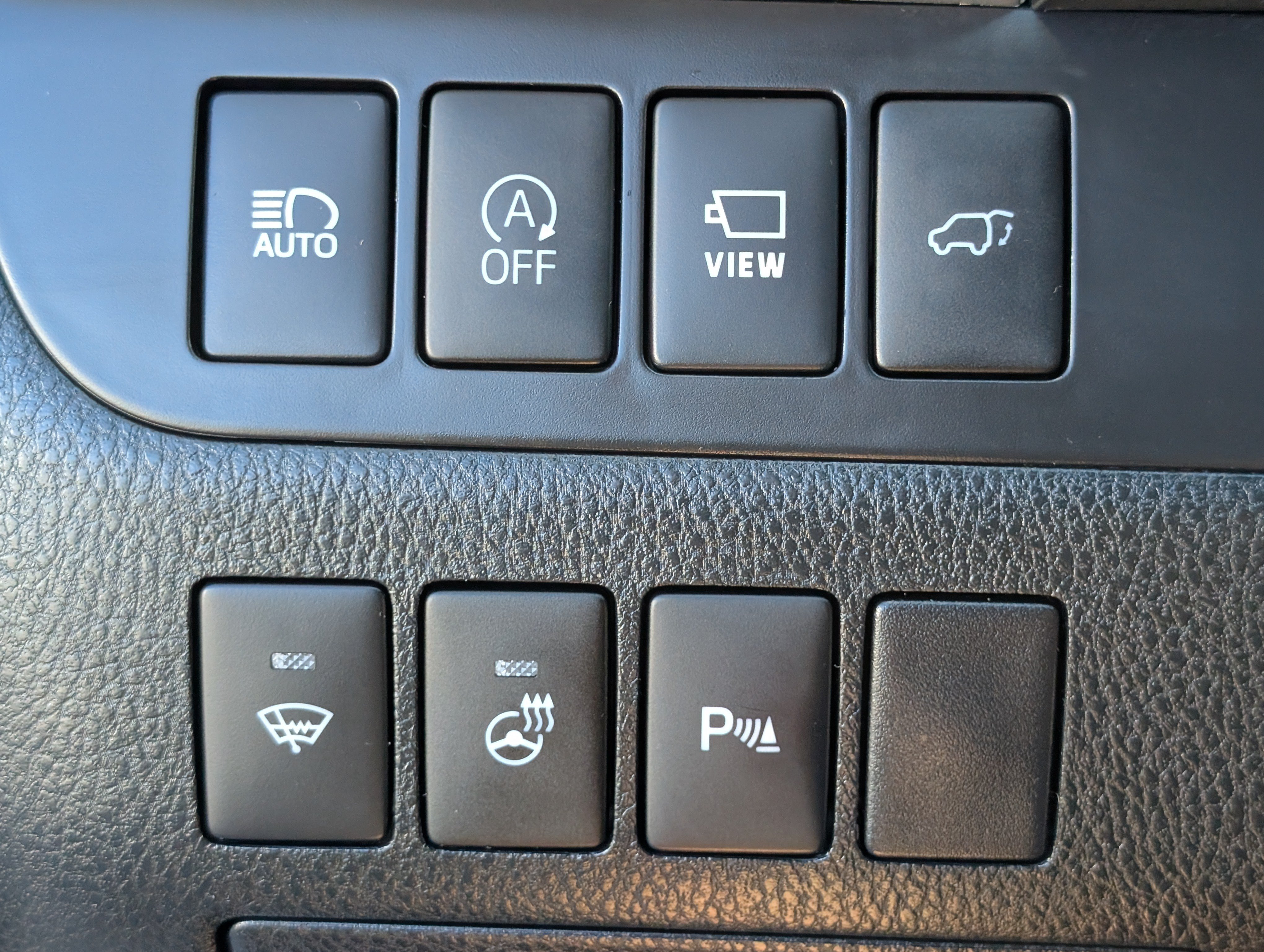 Used 2017 Toyota Highlander Limited Platinum w/ Carpet Mat Package AWD/4WD image 25