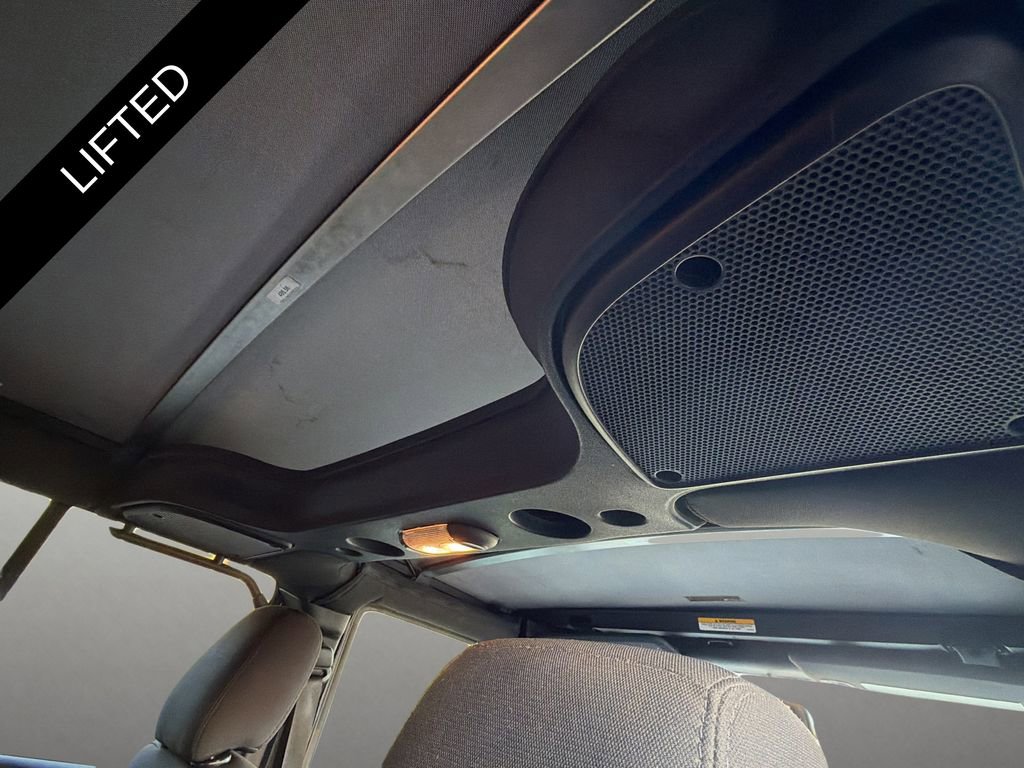 Used 2018 Jeep Wrangler Unlimited Sport S image 47