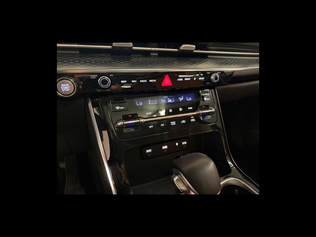 Used 2022 Kia Carnival SX Prestige FWD image 23