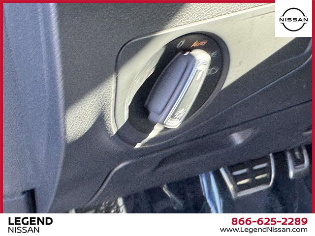 Used 2022 Volkswagen Tiguan SE R-Line image 15