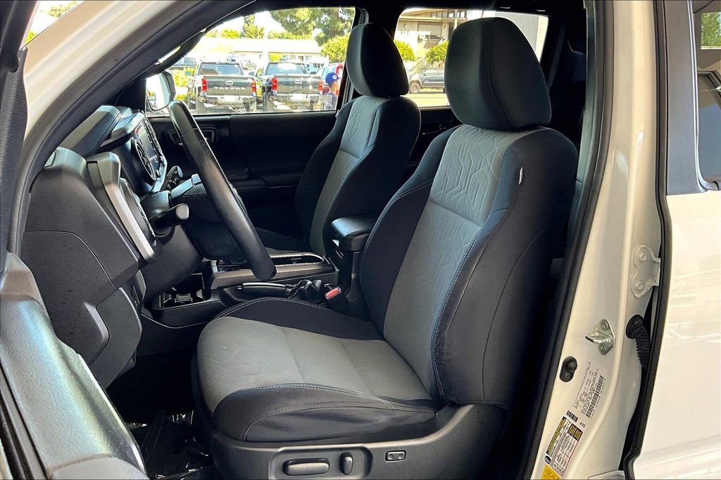 Used 2021 Toyota Tacoma TRD Off-Road w/ Technology Package image 22