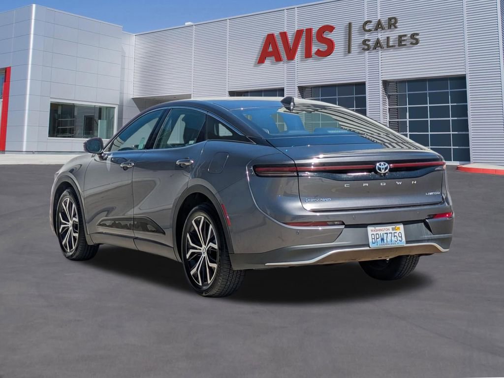 Used 2024 Toyota Crown Limited image 9