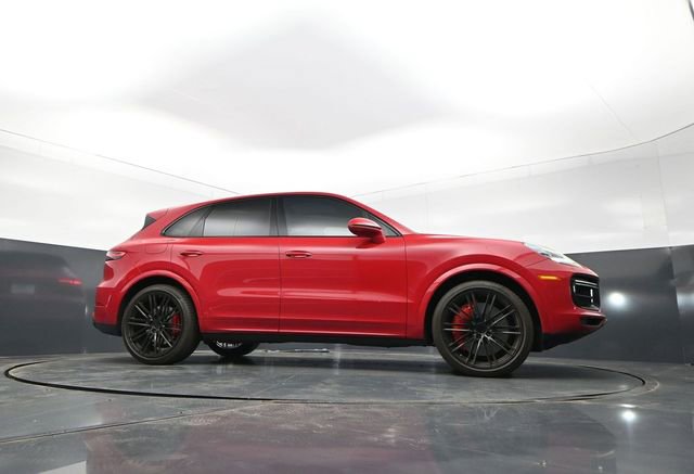 Used 2023 Porsche Cayenne Turbo w/ Premium Package Plus AWD/4WD image 27