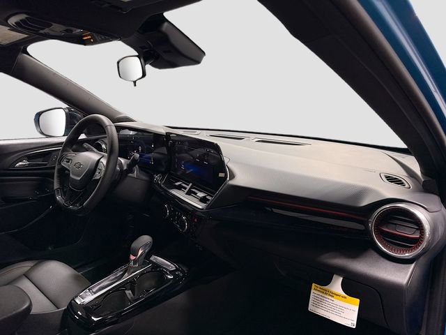 New 2026 Chevrolet Trax RS w/ Sunroof Package image 32