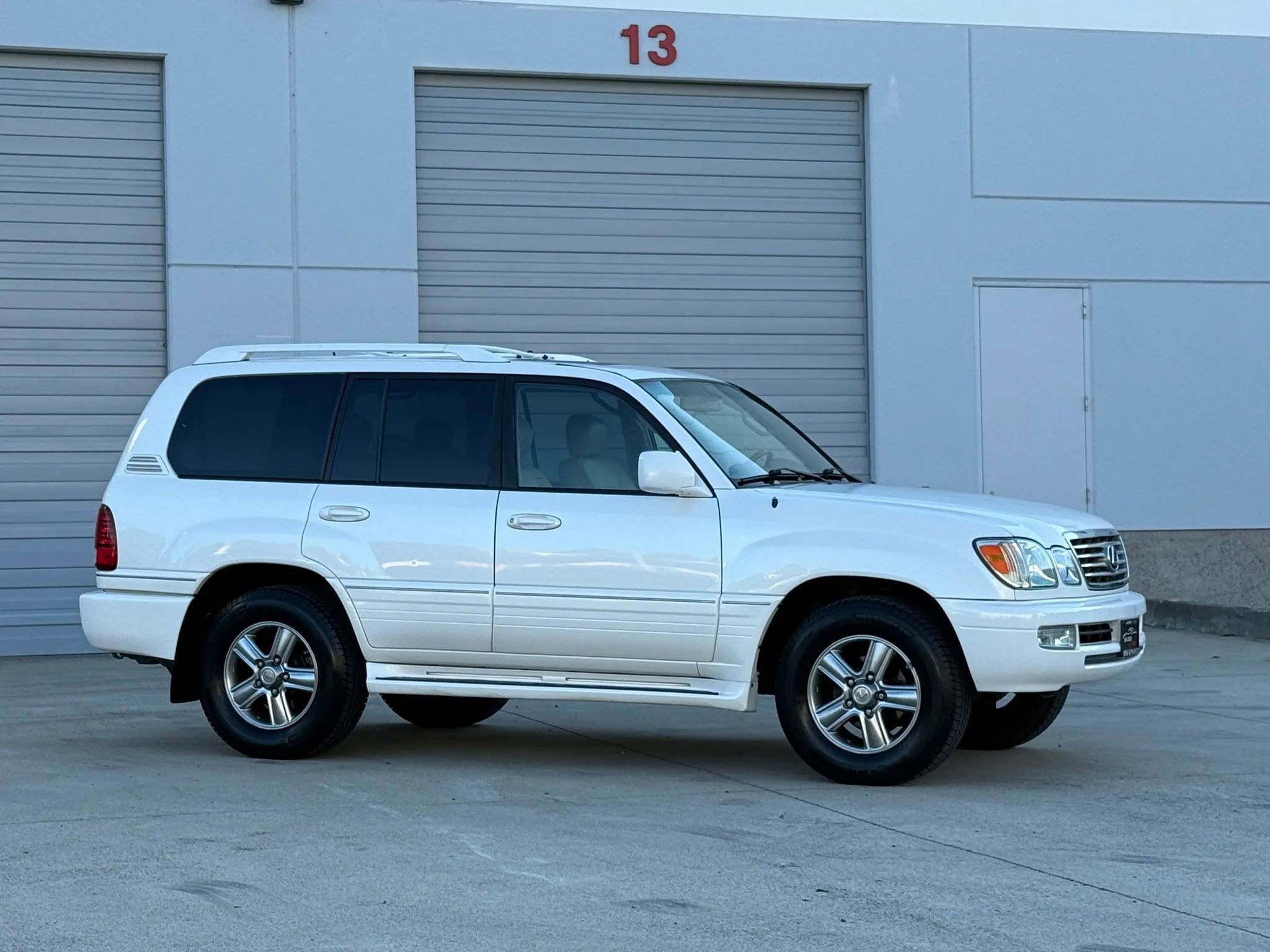 Used 2006 Lexus LX 470 4WD image 9