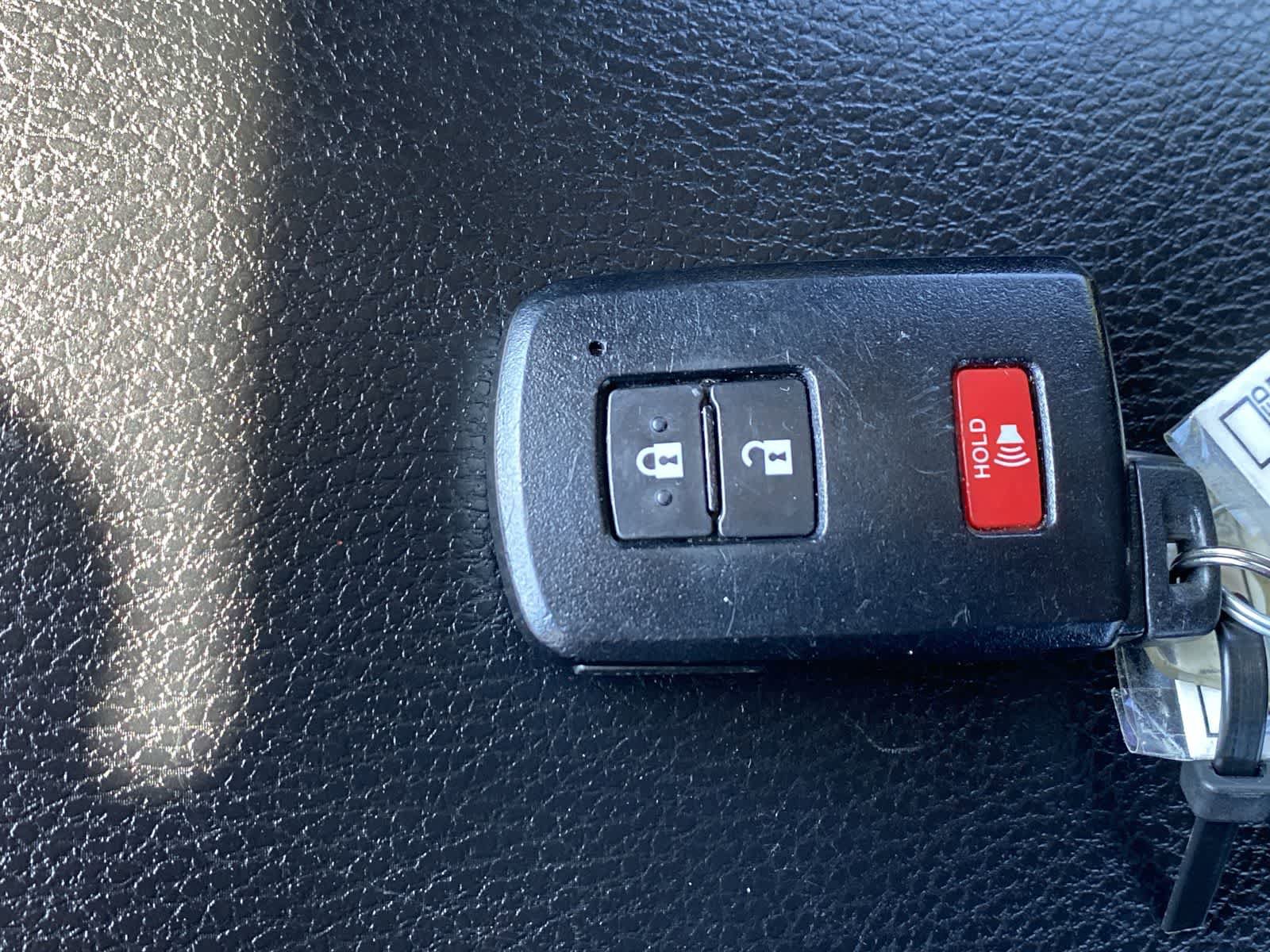 Used 2018 Toyota RAV4 XLE w/ Plus Extra Value Package AWD/4WD image 35