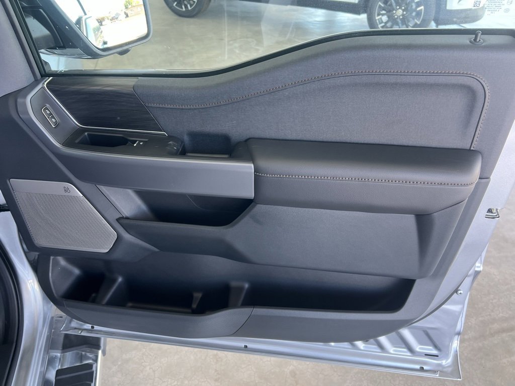 New 2025 Ford F150 Lariat w/ Equipment Group 501A Mid image 23