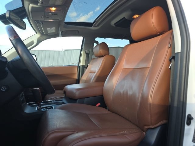 Used 2020 Toyota Sequoia Platinum AWD/4WD image 15