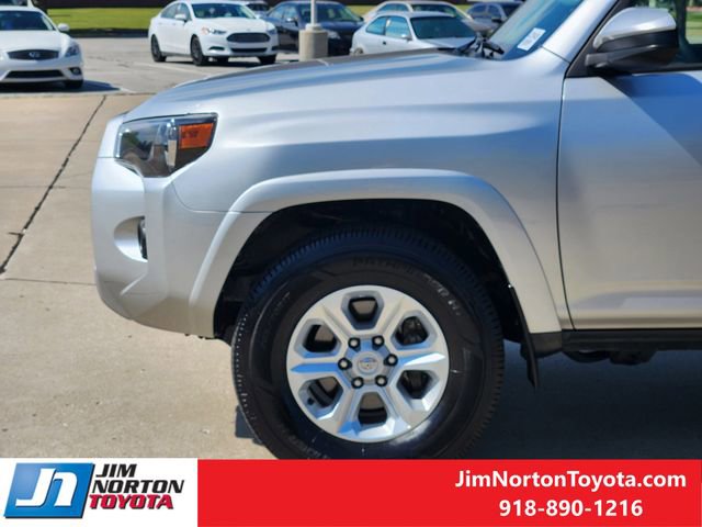 Used 2024 Toyota 4Runner SR5 AWD/4WD image 8