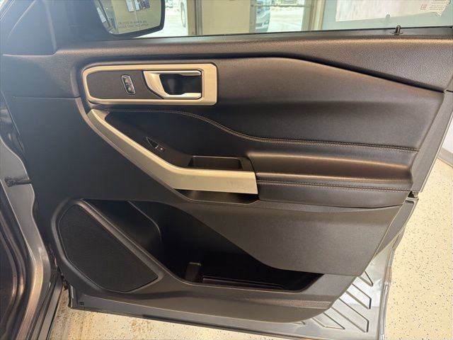 Used 2021 Ford Explorer XLT w/ Class III Trailer Tow Package image 42