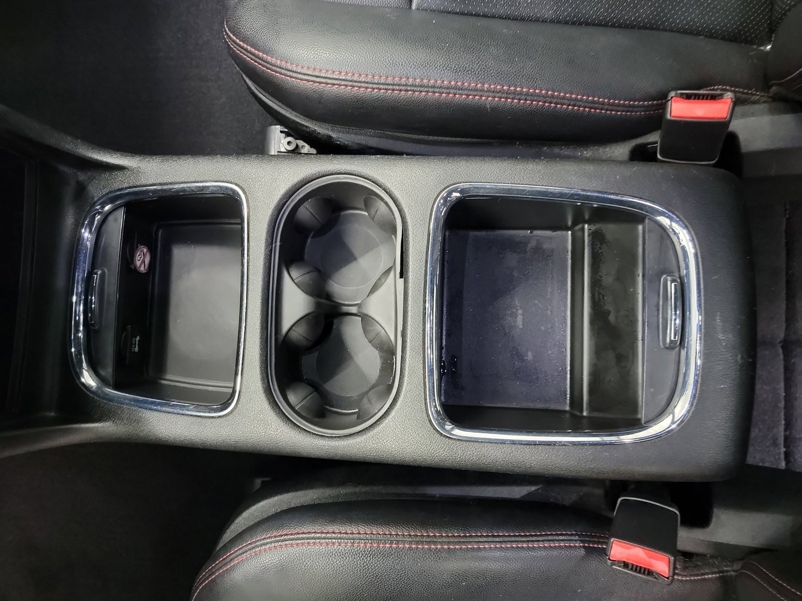 Used 2018 Dodge Grand Caravan GT image 28