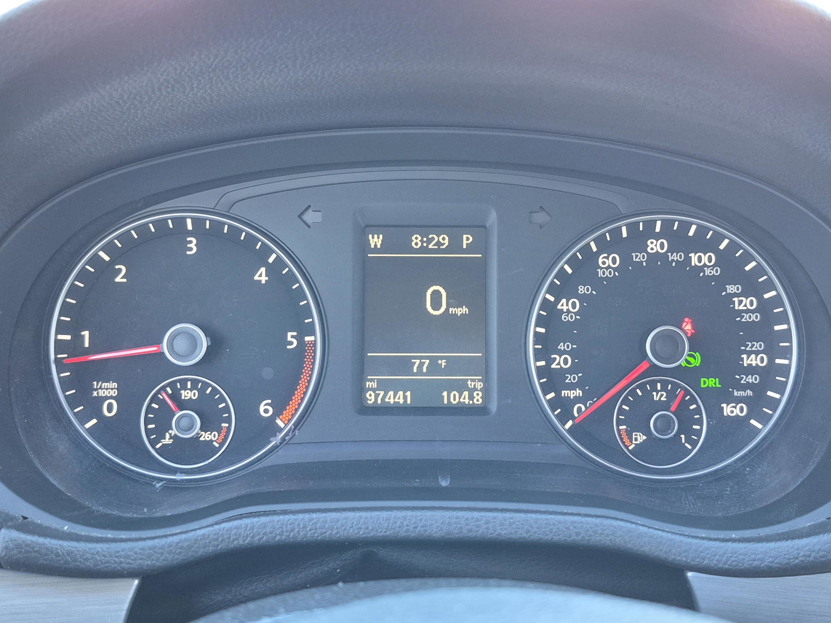 Used 2015 Volkswagen Passat TDI SE FWD image 34