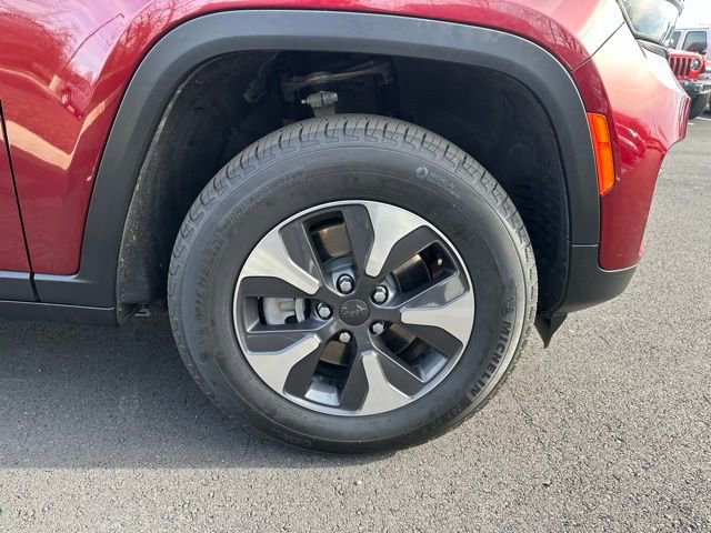 Used 2022 Jeep Grand Cherokee Limited 4xe image 13