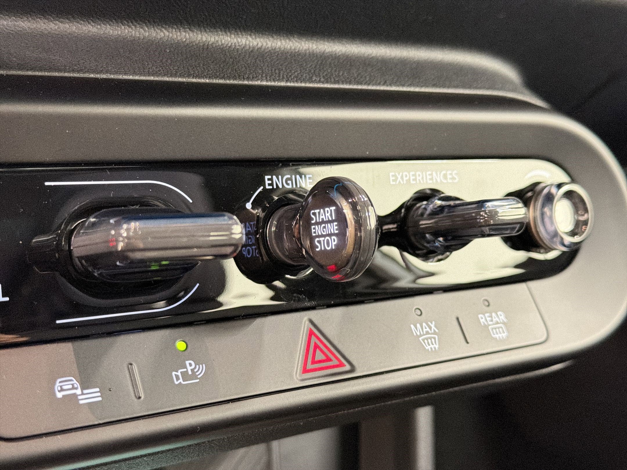 New 2026 MINI Cooper 4-Door Hardtop image 16