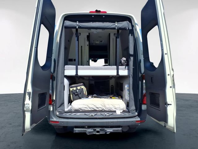 Used 2022 Mercedes-Benz Sprinter 144 Cargo image 19