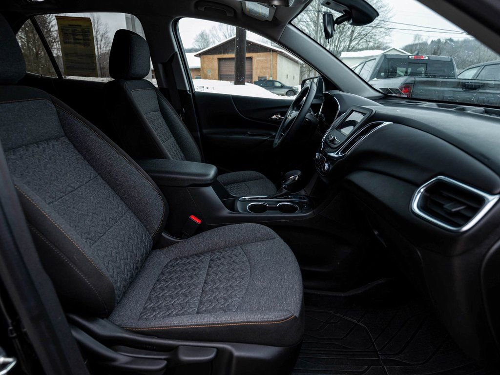Used 2024 Chevrolet Equinox LT w/ LPO, Floor Liner Package image 30