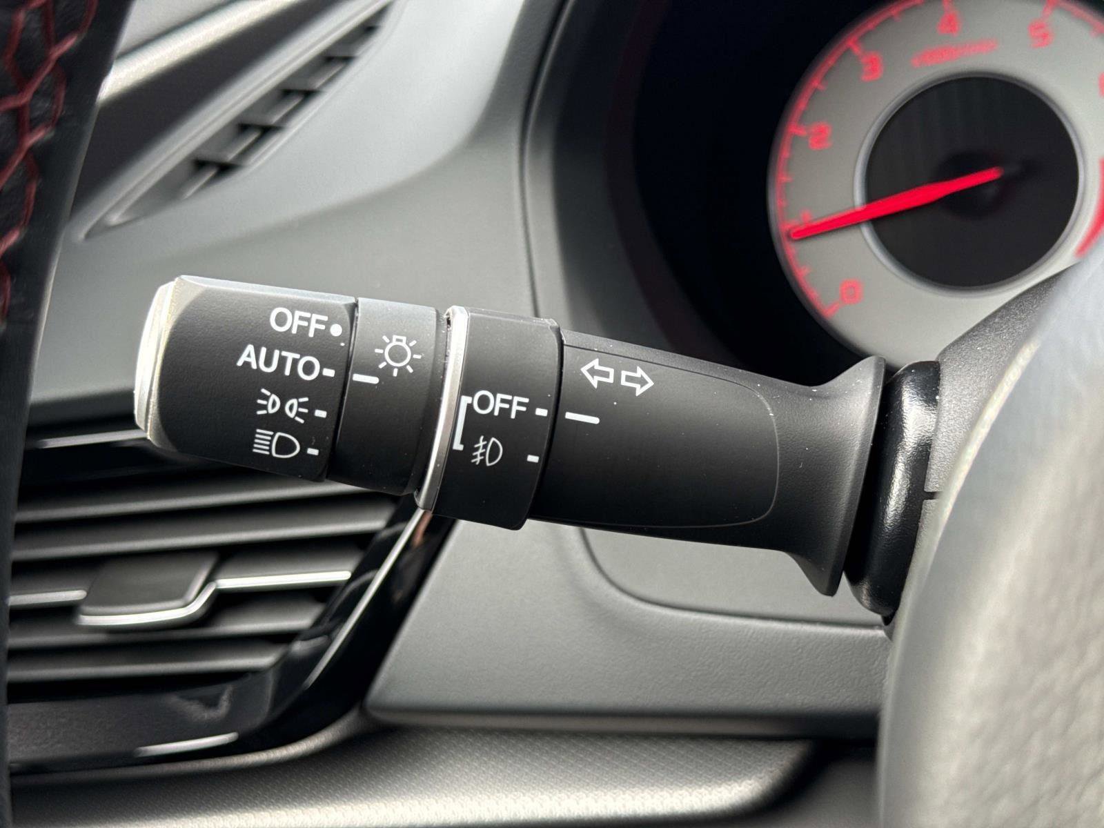 Used 2025 Acura RDX A-Spec image 11