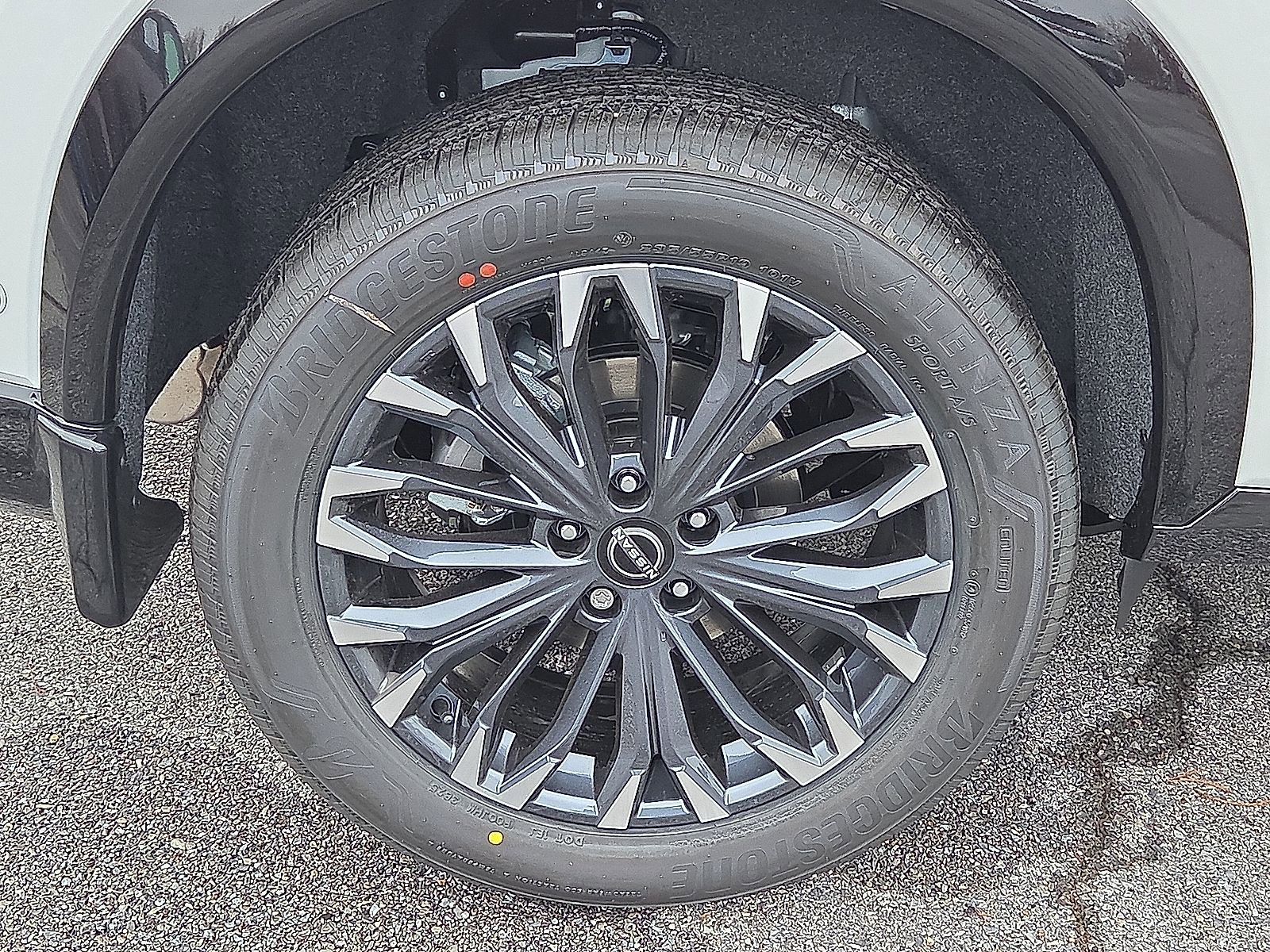 New 2026 Nissan Rogue Platinum w/ Tech Package AWD/4WD image 25