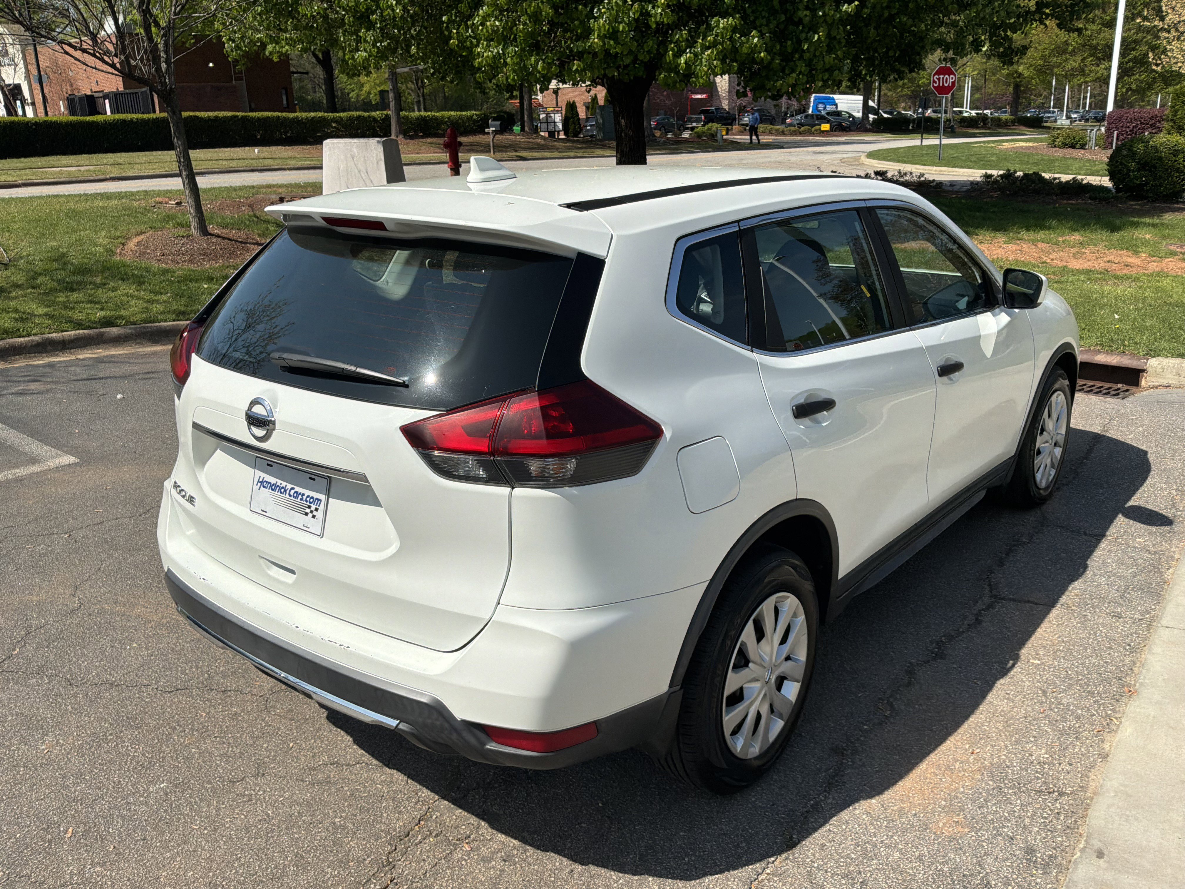 Used 2019 Nissan Rogue S image 15