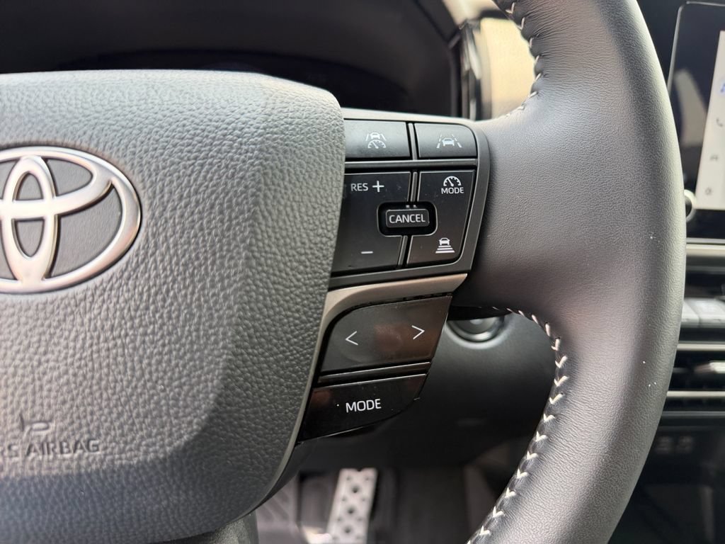 Used 2026 Toyota Camry SE w/ Convenience Package FWD image 20