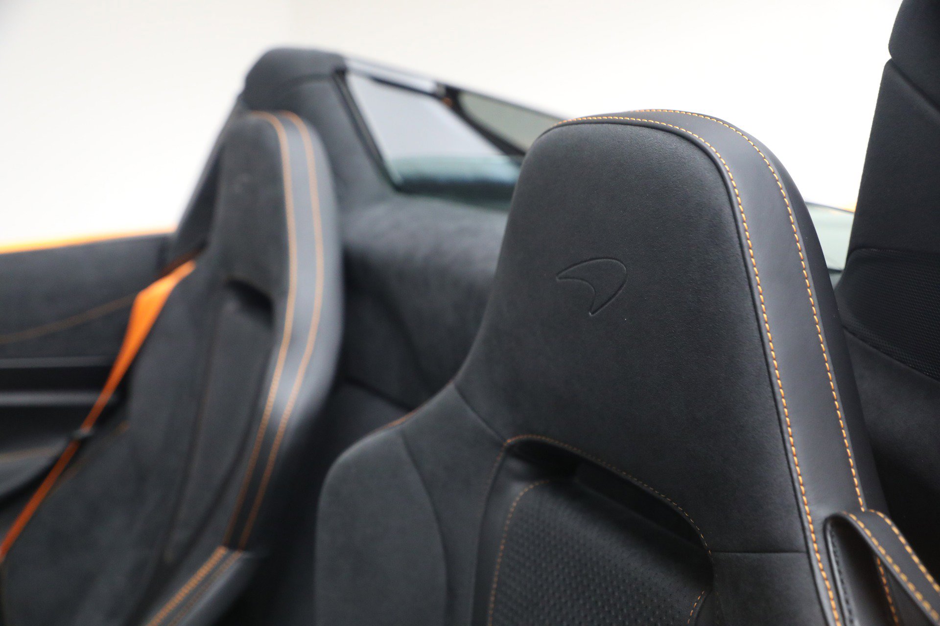 Used 2025 McLaren 750S Spider RWD image 29