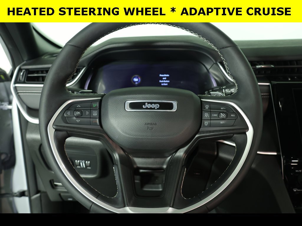 Used 2023 Jeep Grand Cherokee Altitude image 11