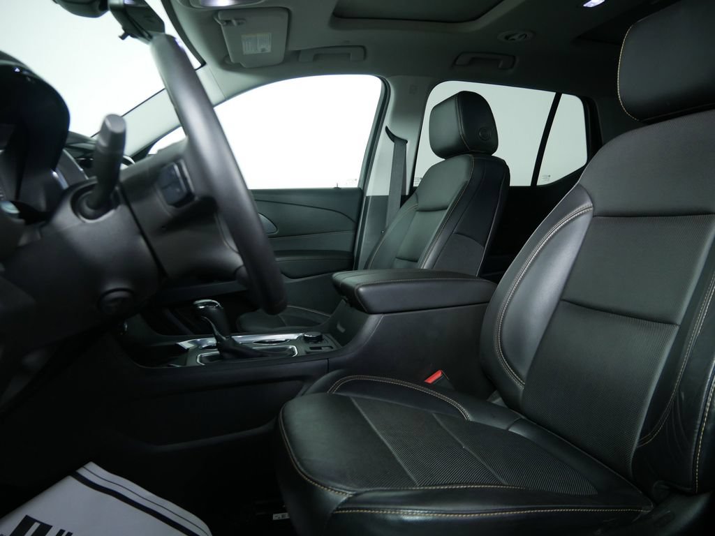 Used 2018 Chevrolet Traverse Premier w/ LPO, Black Accent Package AWD/4WD image 15