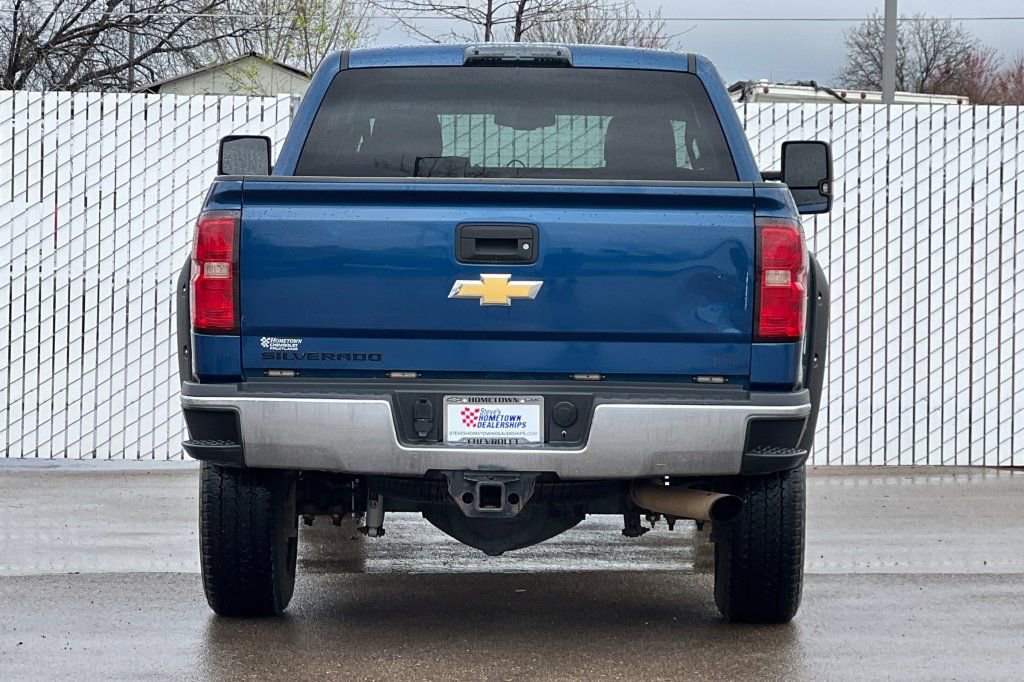 Used 2015 Chevrolet Silverado 3500 LT w/ LT Convenience Package AWD/4WD image 5