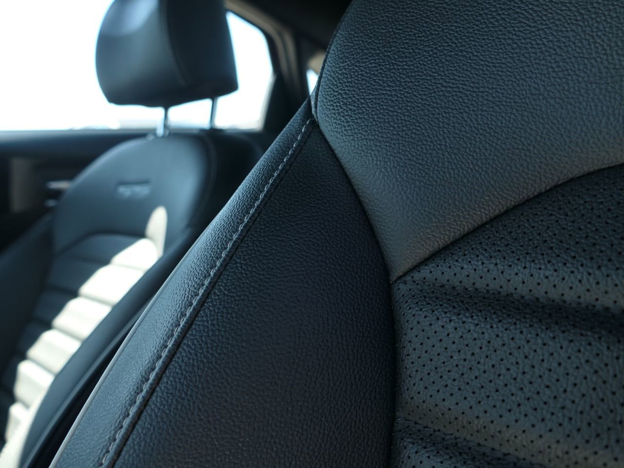 Used 2023 Kia Forte GT-Line w/ GT-Line Premium Package image 14