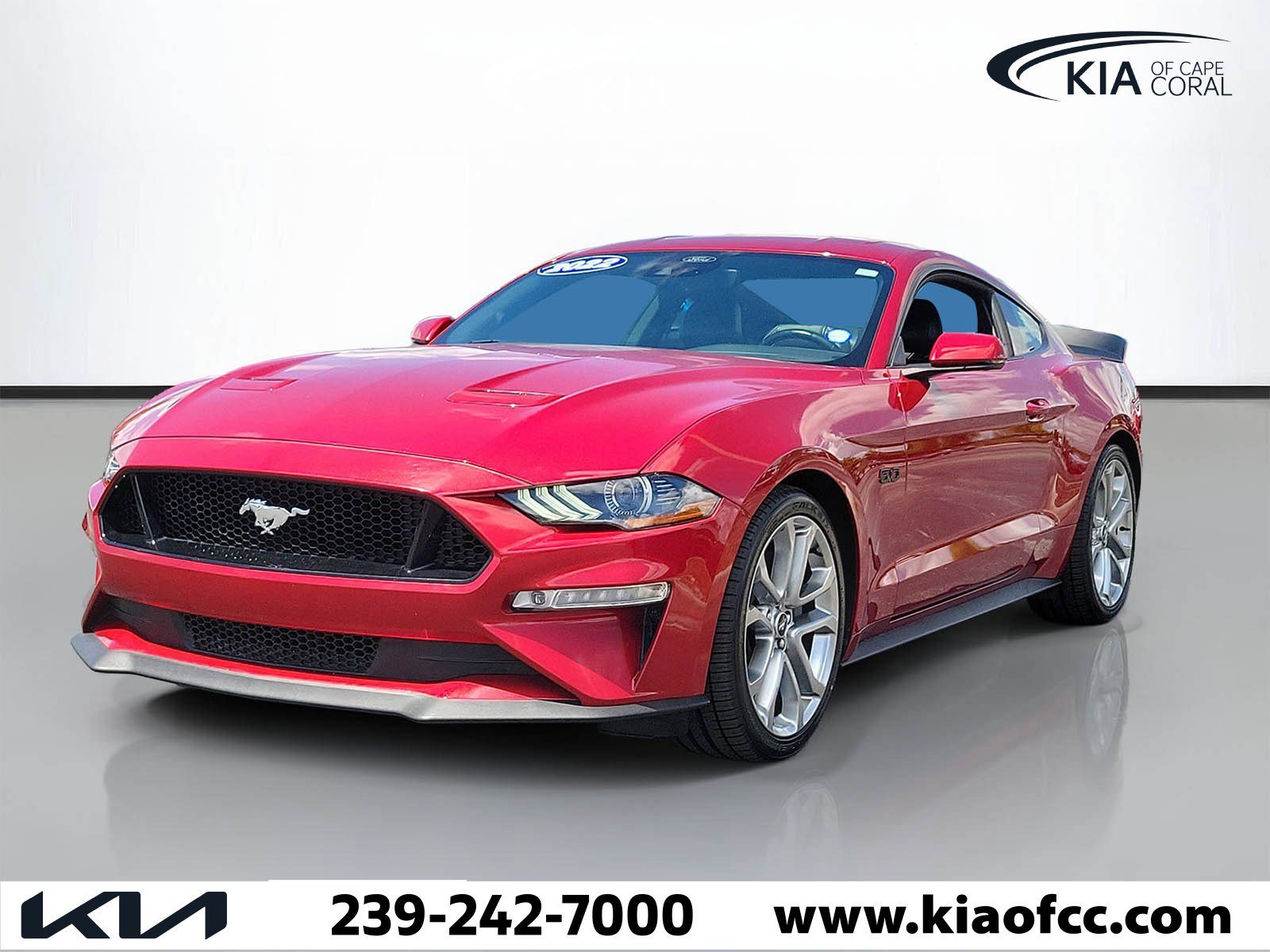 Used 2022 Ford Mustang GT Premium w/ Equipment Group 401A RWD image 3