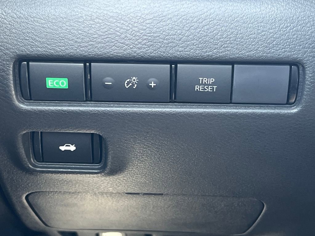 New 2025 Nissan Sentra SV image 19