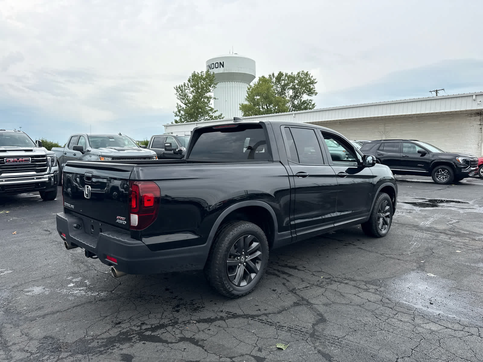 Used 2023 Honda Ridgeline Sport image 5