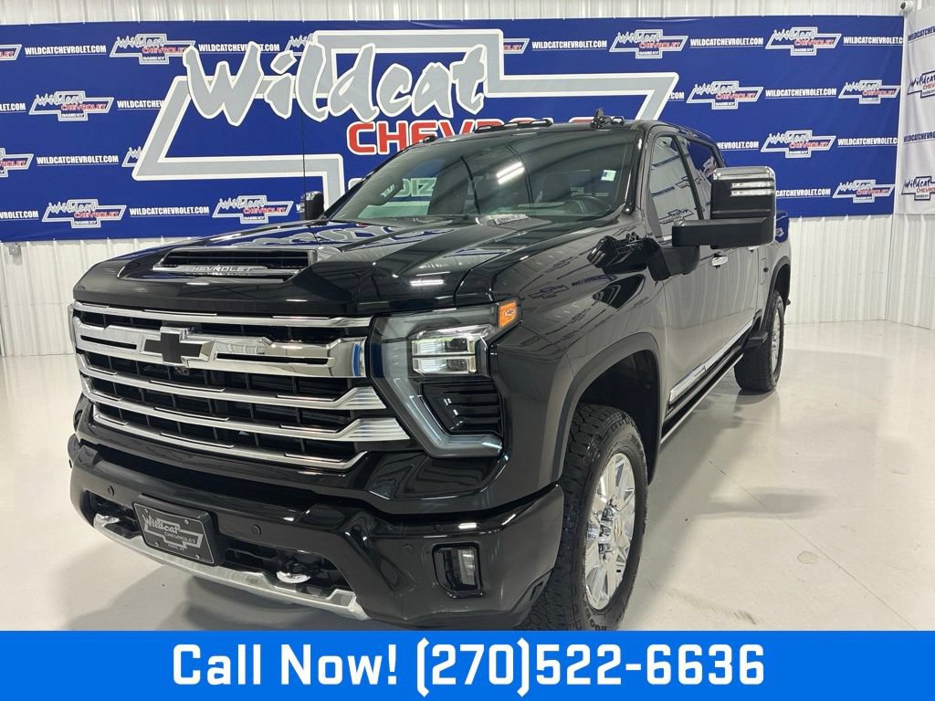 Used 2025 Chevrolet Silverado 2500 High Country w/ High Country Premium Package AWD/4WD image 1