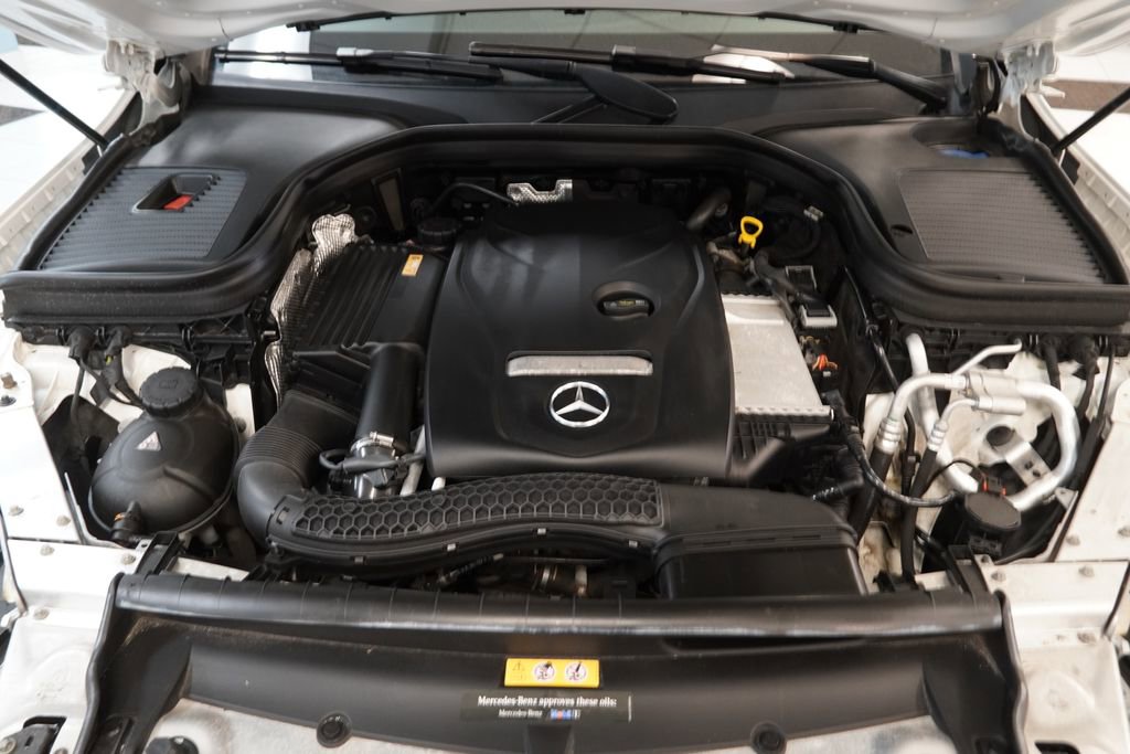 Used 2017 Mercedes-Benz GLC 300 4MATIC image 43