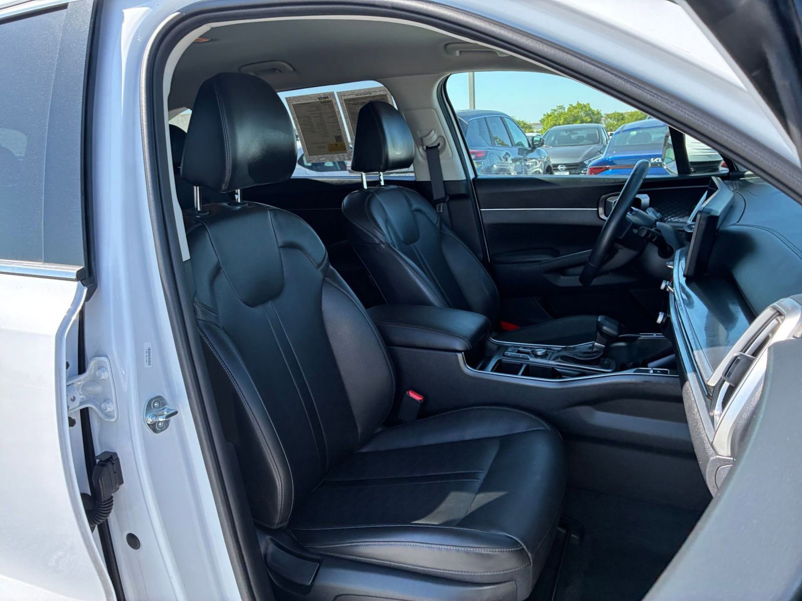 Used 2024 Kia Sorento S AWD/4WD image 37