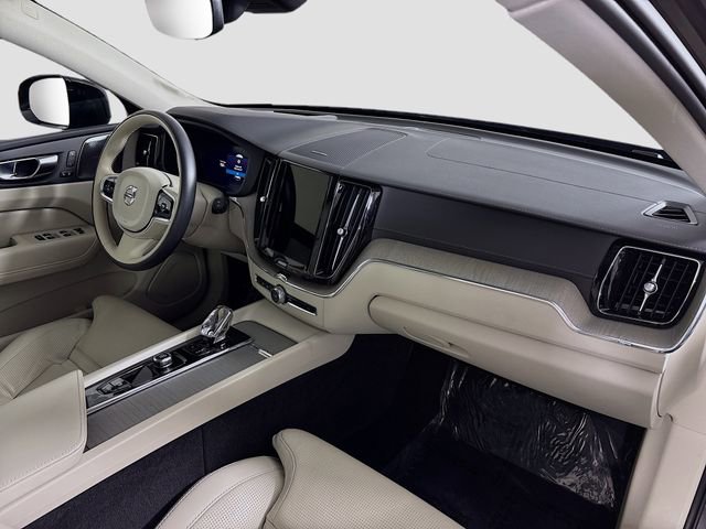 Used 2023 Volvo XC60 B6 Ultimate w/ Climate Package AWD/4WD image 35