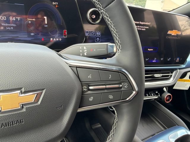 New 2026 Chevrolet Equinox EV LT FWD image 17