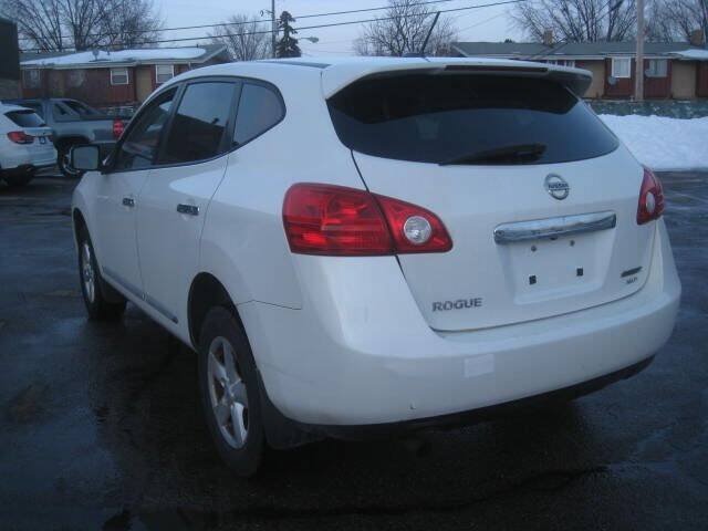 Used 2013 Nissan Rogue S w/ Special Edition Pkg AWD/4WD image 7