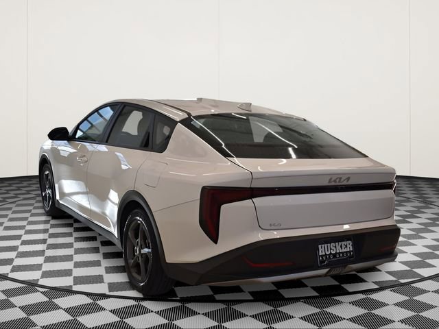 Used 2025 Kia K4 image 10