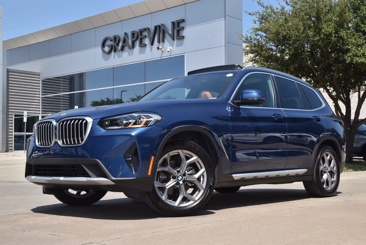 Used 2023 BMW X3 xDrive30i AWD/4WD image 2