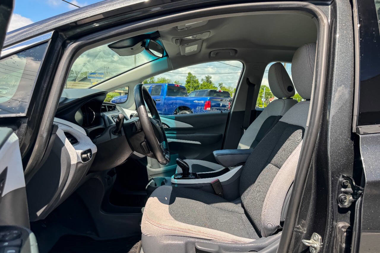 Used 2020 Chevrolet Bolt LT FWD image 21