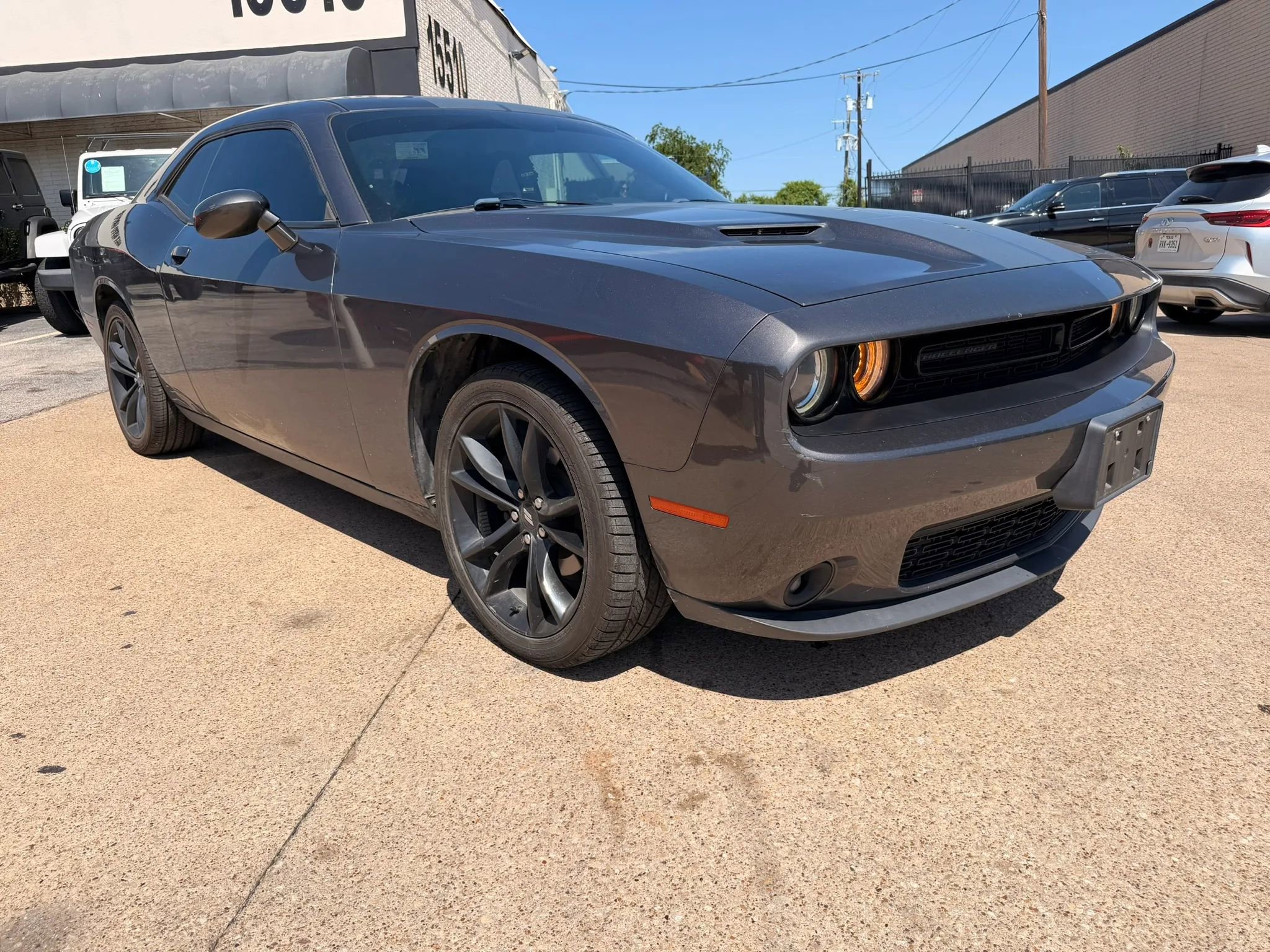 Used 2017 Dodge Challenger SXT w/ Blacktop Package RWD image 7