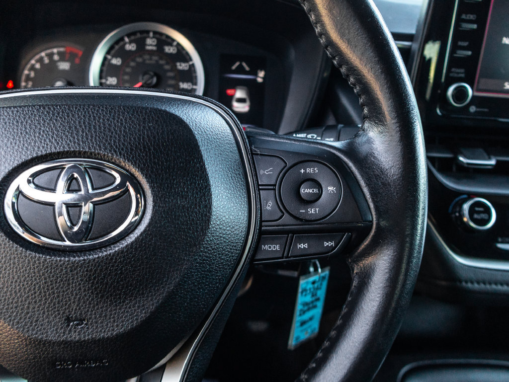 Used 2022 Toyota Corolla SE w/ Carpet Mat Package (TMS) FWD image 30