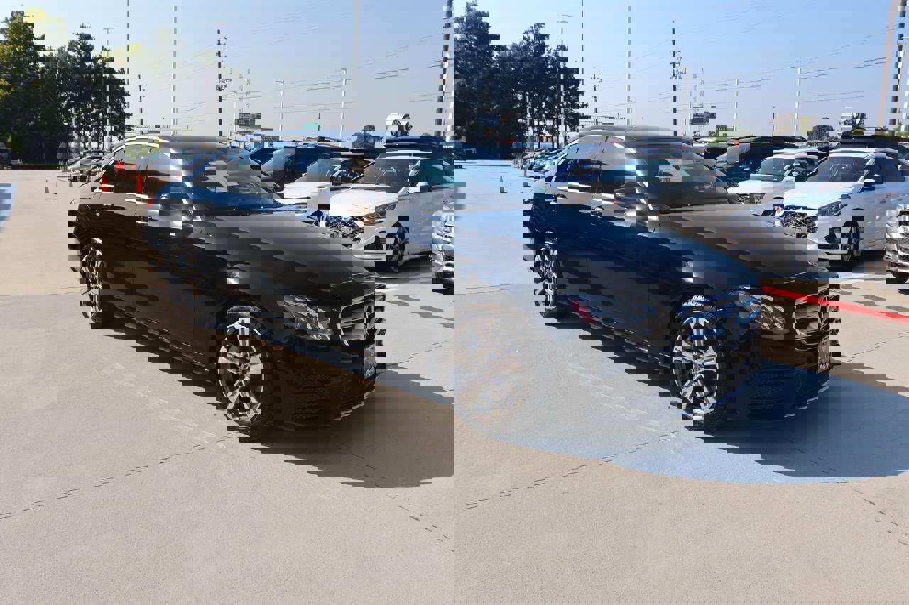 Used 2018 Mercedes-Benz E 300 image 7