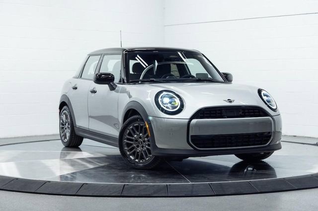 Used 2026 MINI Cooper 4-Door Hardtop FWD image 4