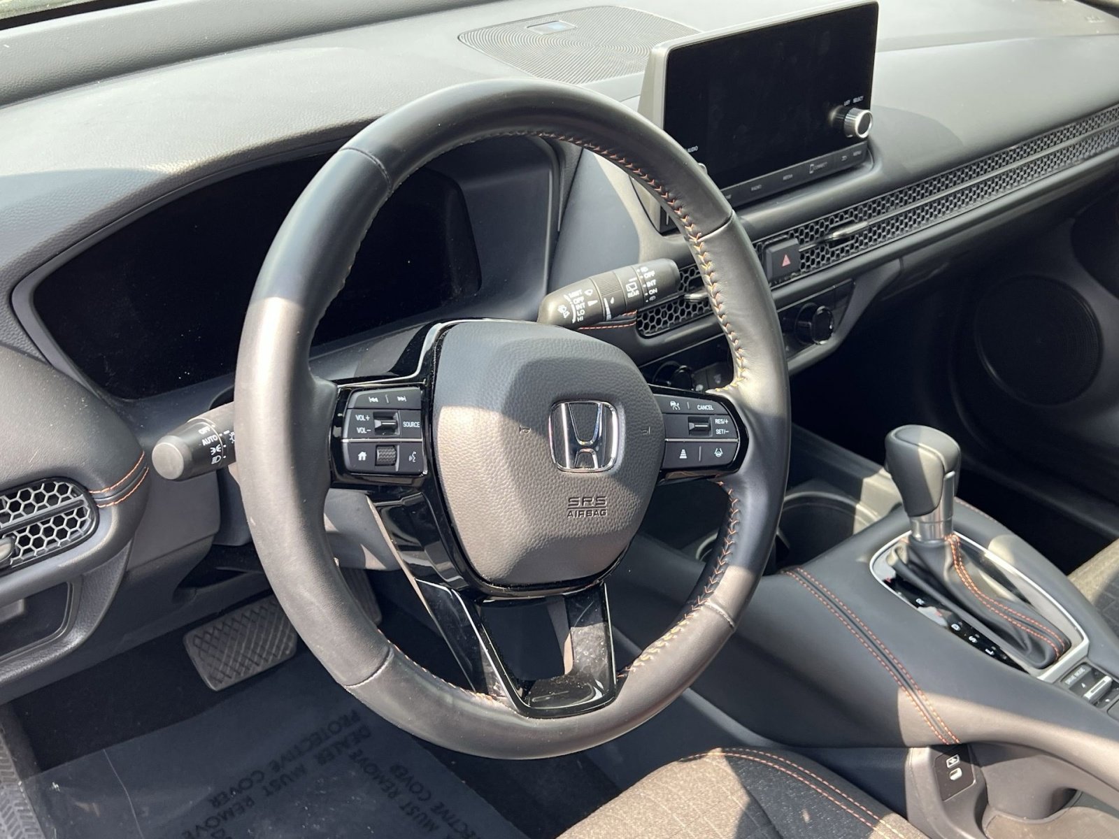 Used 2025 Honda HR-V Sport image 13