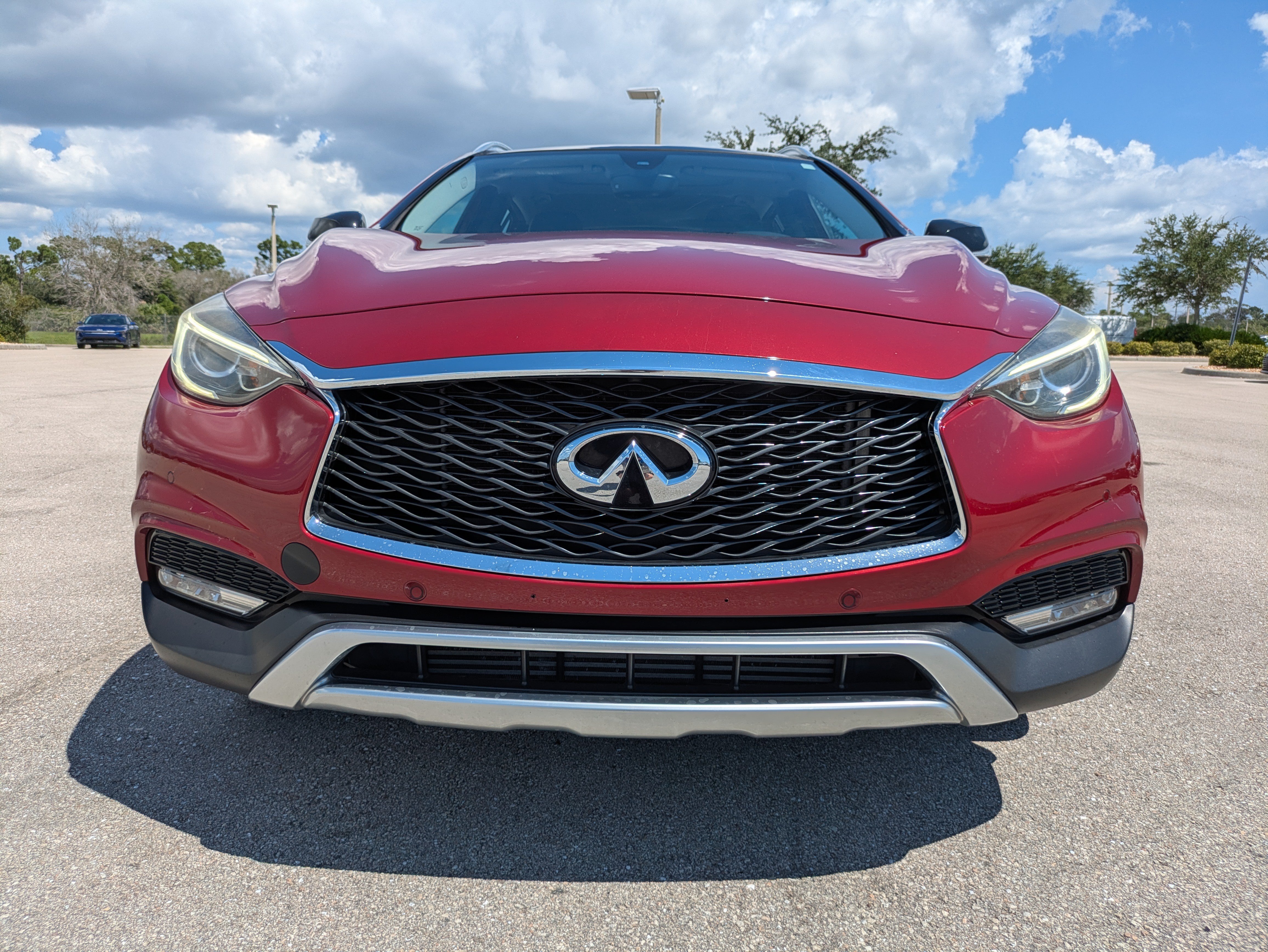 Used 2018 INFINITI QX30 Premium w/ Navigation Package AWD/4WD image 9