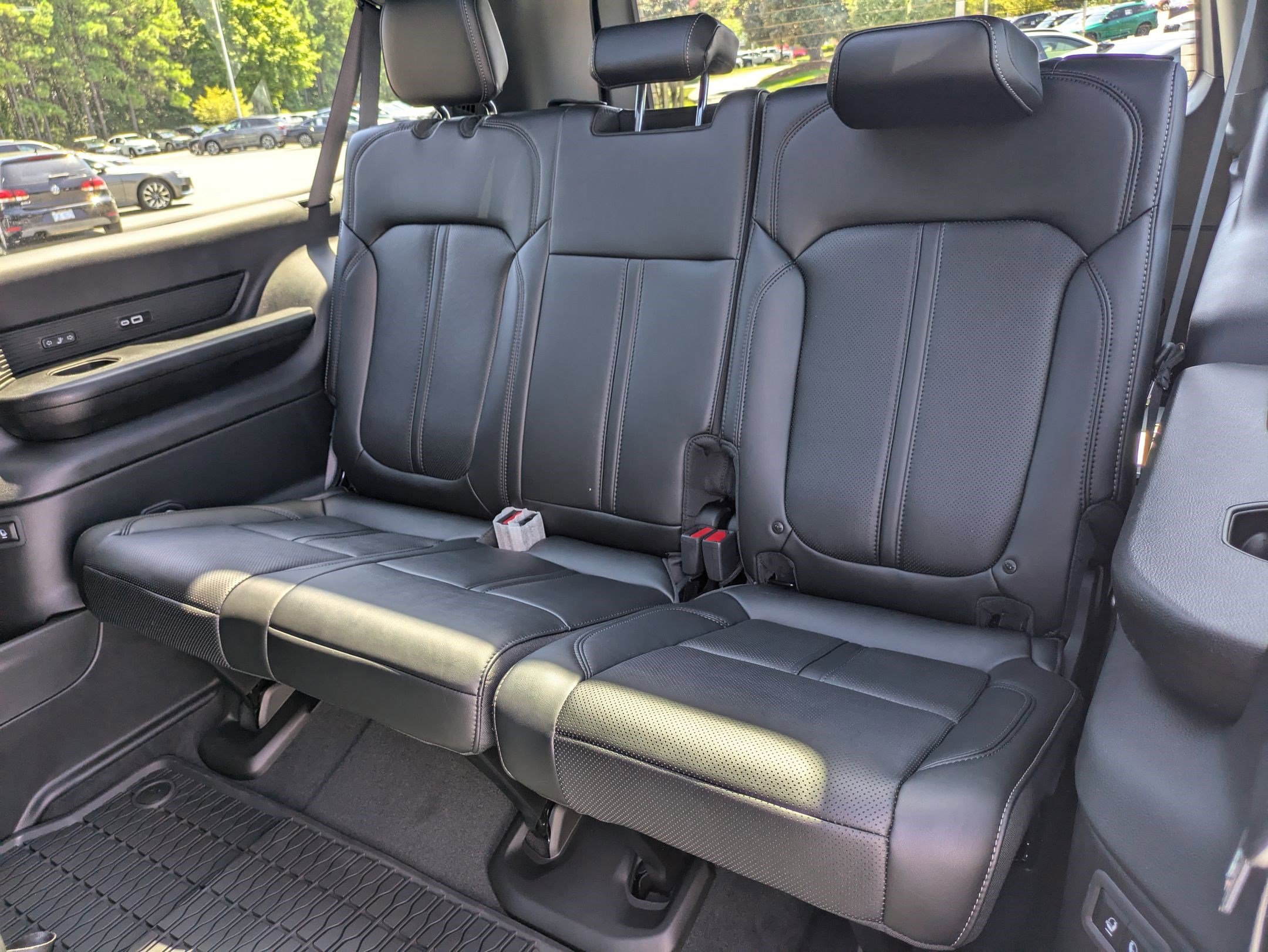 New 2025 Jeep Wagoneer L Series II w/ Convenience Group I image 26